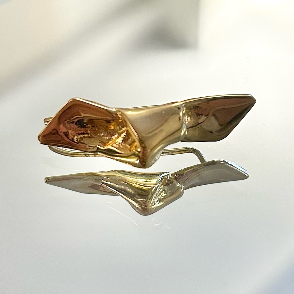 JENNIFER FISHER | Ribbon Earring Crawler Gold Brass